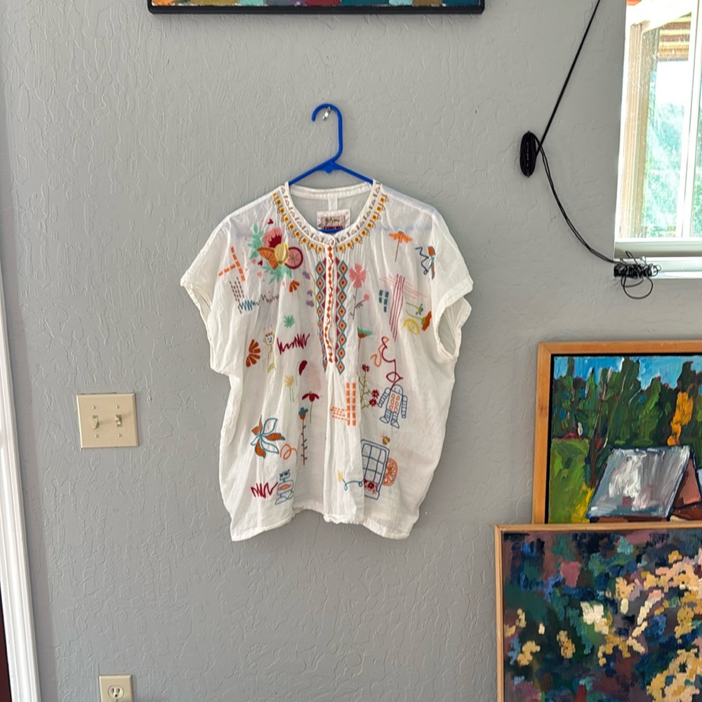 Johnny Was cotton top with embroidery
